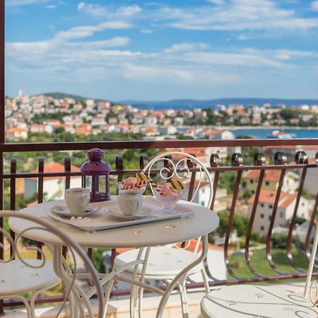 Apartments Loncar Seget Vranjica Bagian luar foto