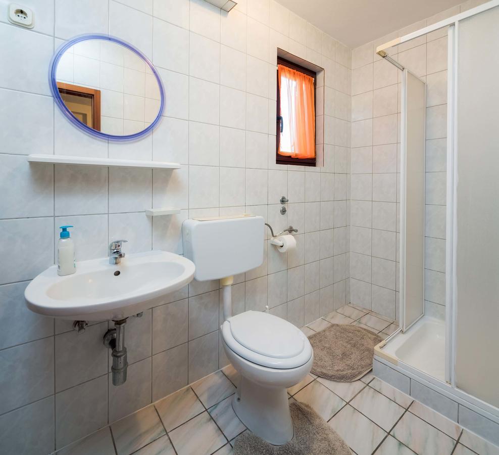 Apartments Loncar Seget Vranjica Bagian luar foto